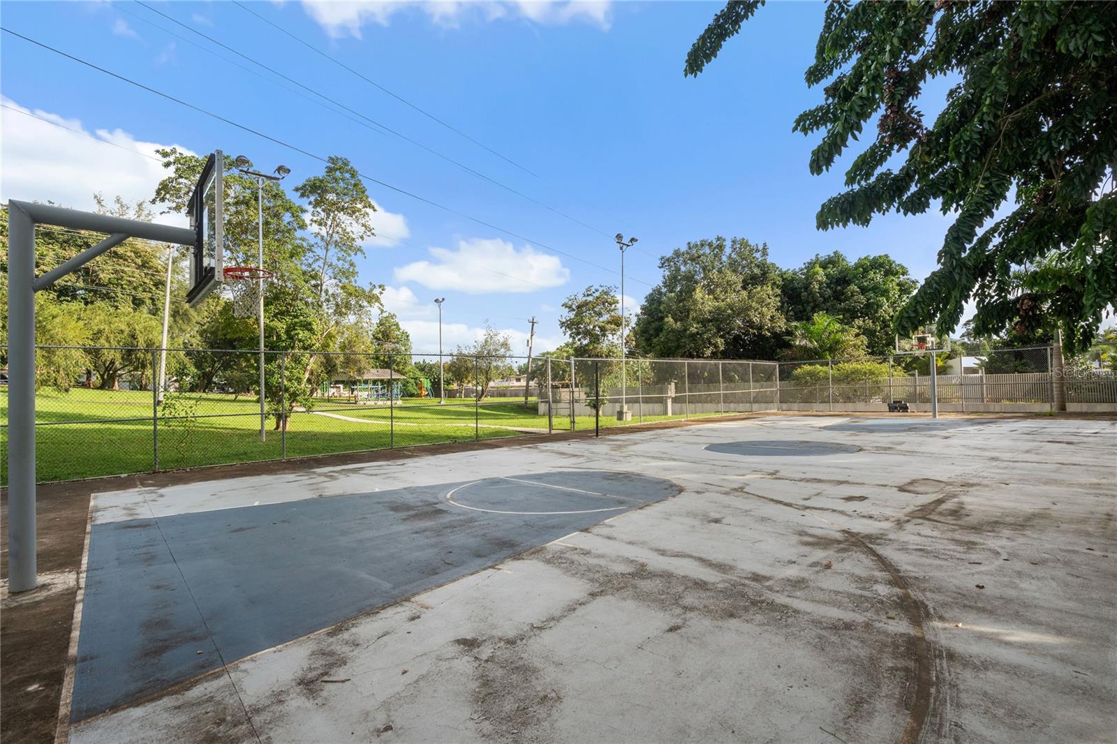 SAN JUAN GARDENS - Residential