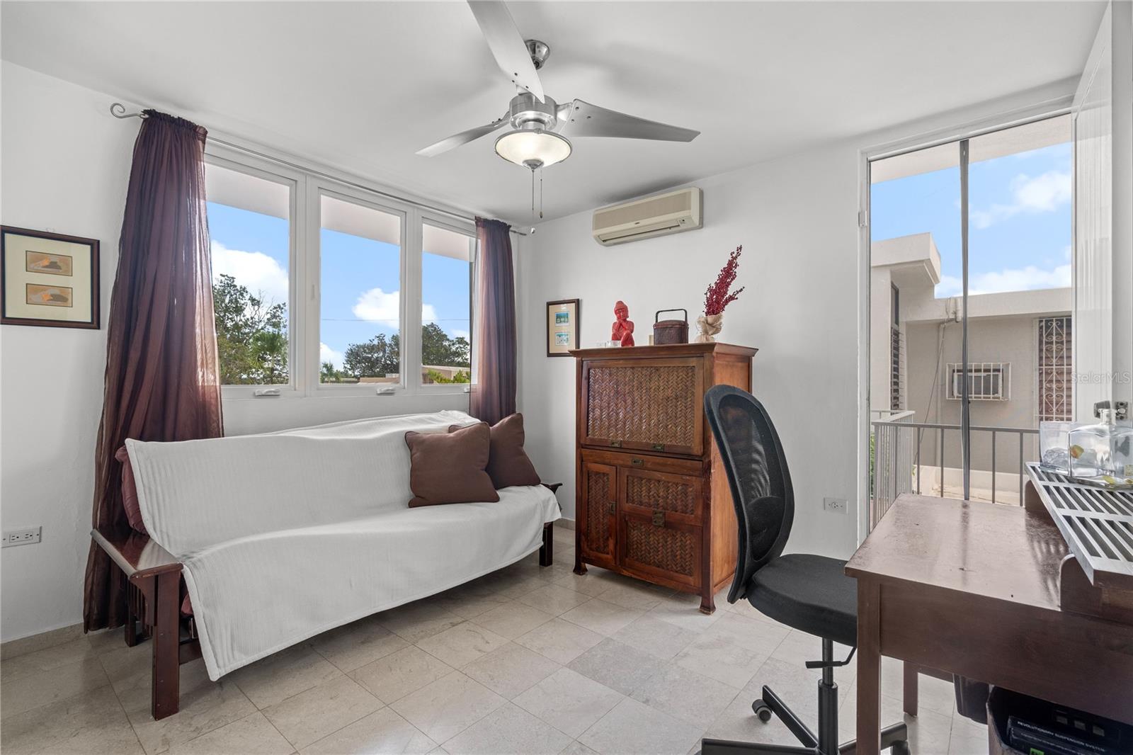 SAN JUAN GARDENS - Residential