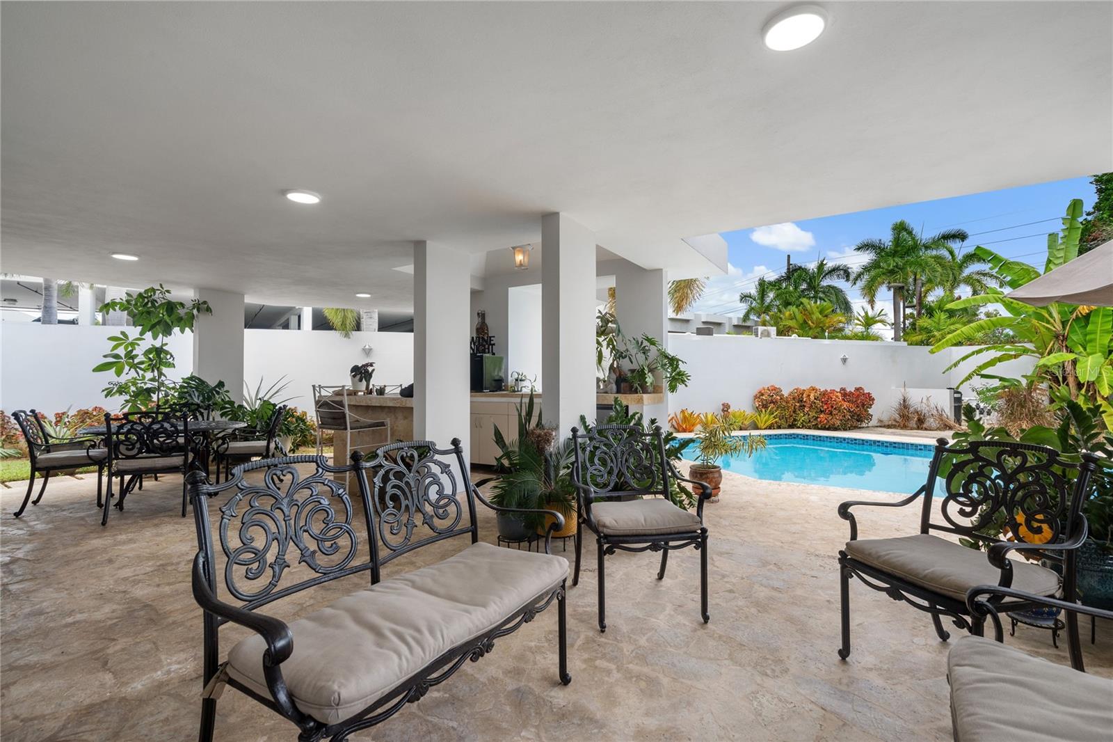 SAN JUAN GARDENS - Residential