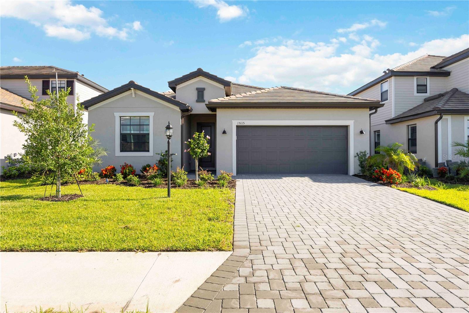 Designed on a single story, this home is great for family life. Off the foyer is a separate bedroom perfect for guests, along with a den that can transform for various needs. The open layout among the Great Room and kitchen leads to a spacious lanai for versatile living, while the owner’s suite is tucked toward the back for increased privacy. An additional suite is great for teenage residents.
Prices and features may vary and are subject to change. Photos are for illustrative purposes only. Home is New Construction and comes with Warranty. Incentives and rate buy downs are available.