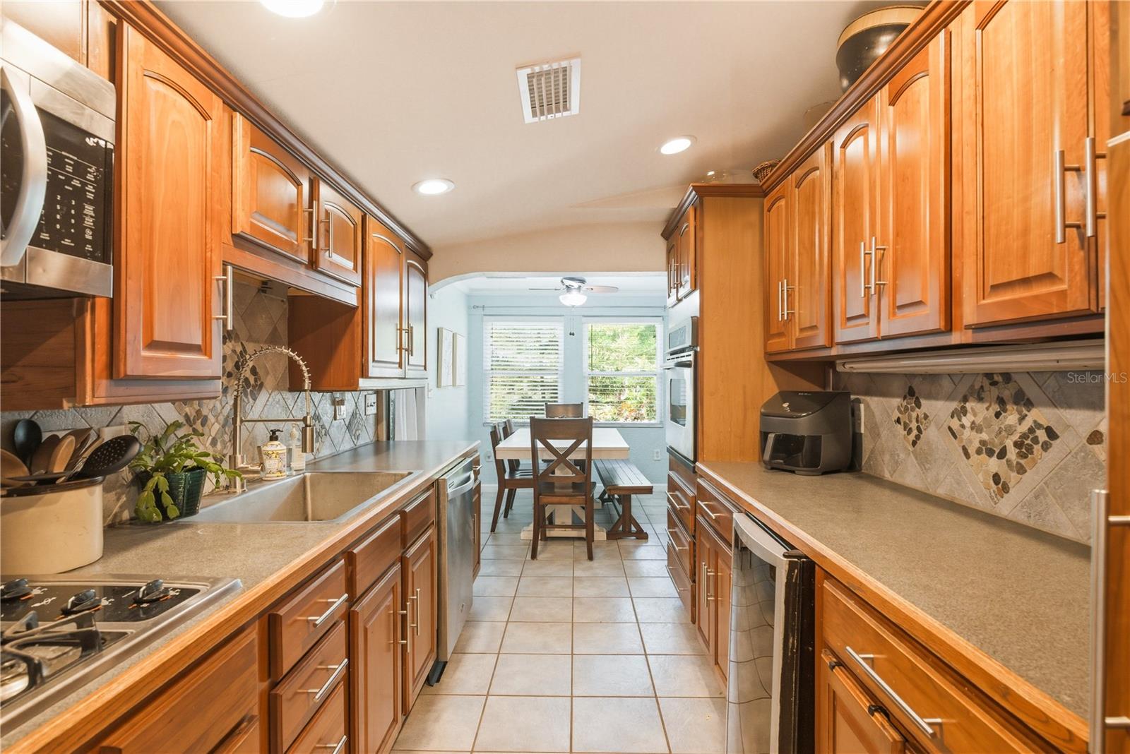 BOULEVARD PINES - Residential