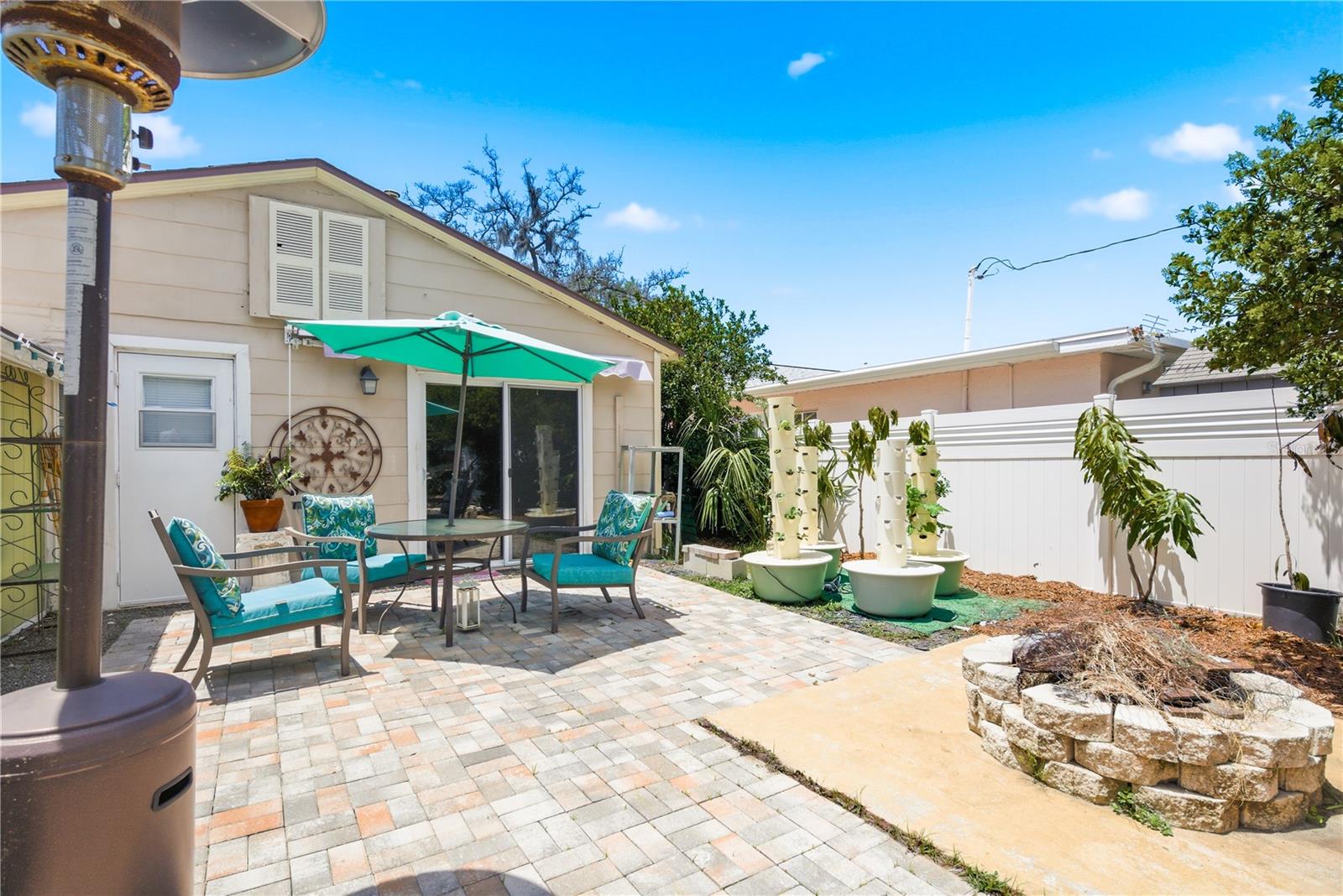 BOULEVARD PINES - Residential