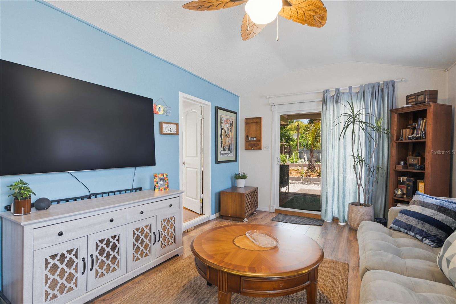 BOULEVARD PINES - Residential