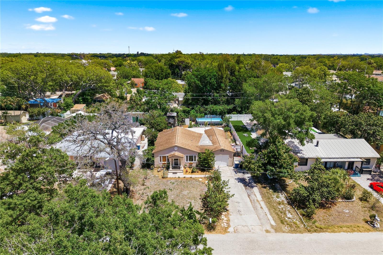 BOULEVARD PINES - Residential