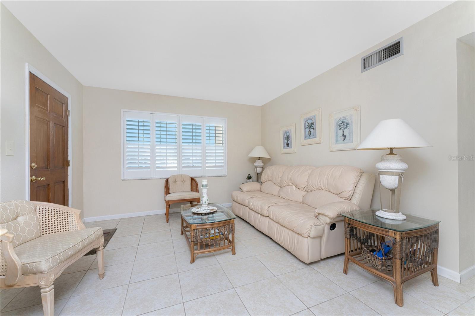 MARIA MANOR - Residential