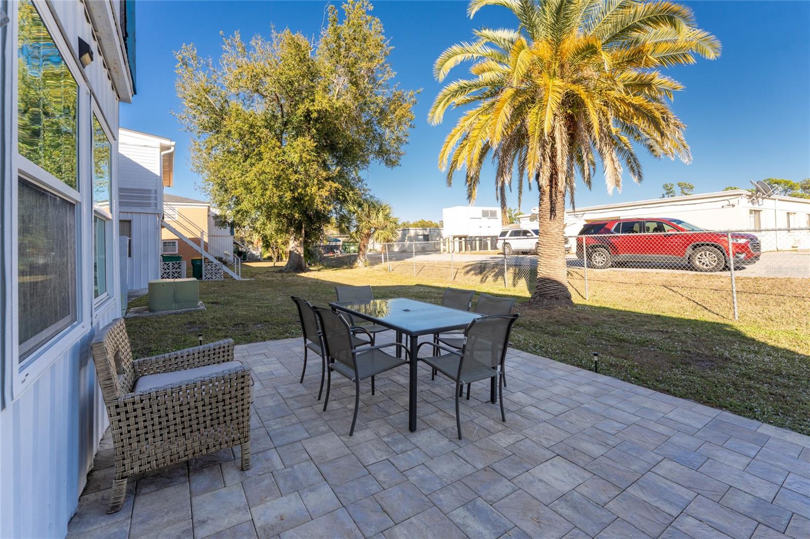 MARIA MANOR - Residential