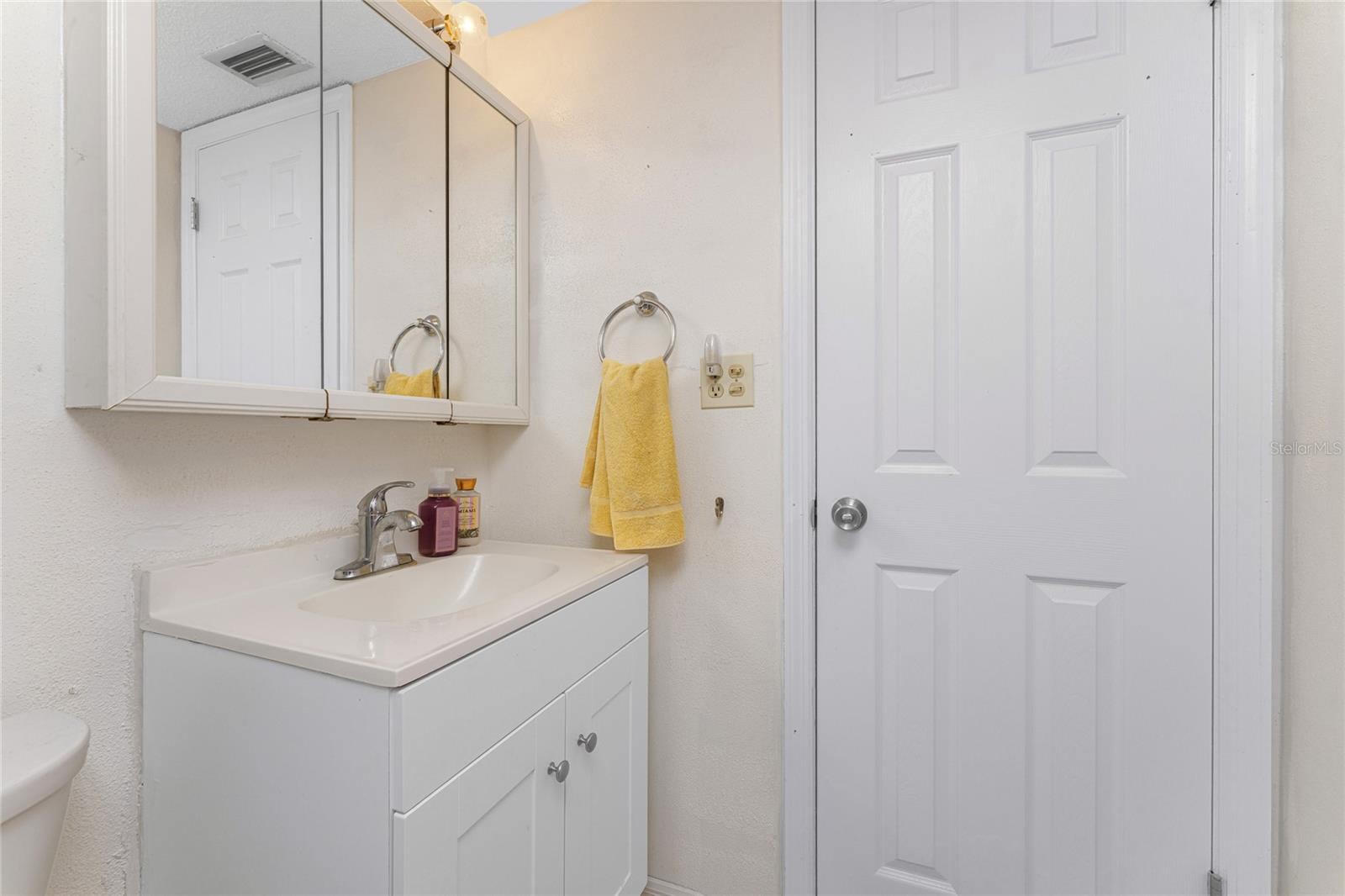 MARIA MANOR - Residential