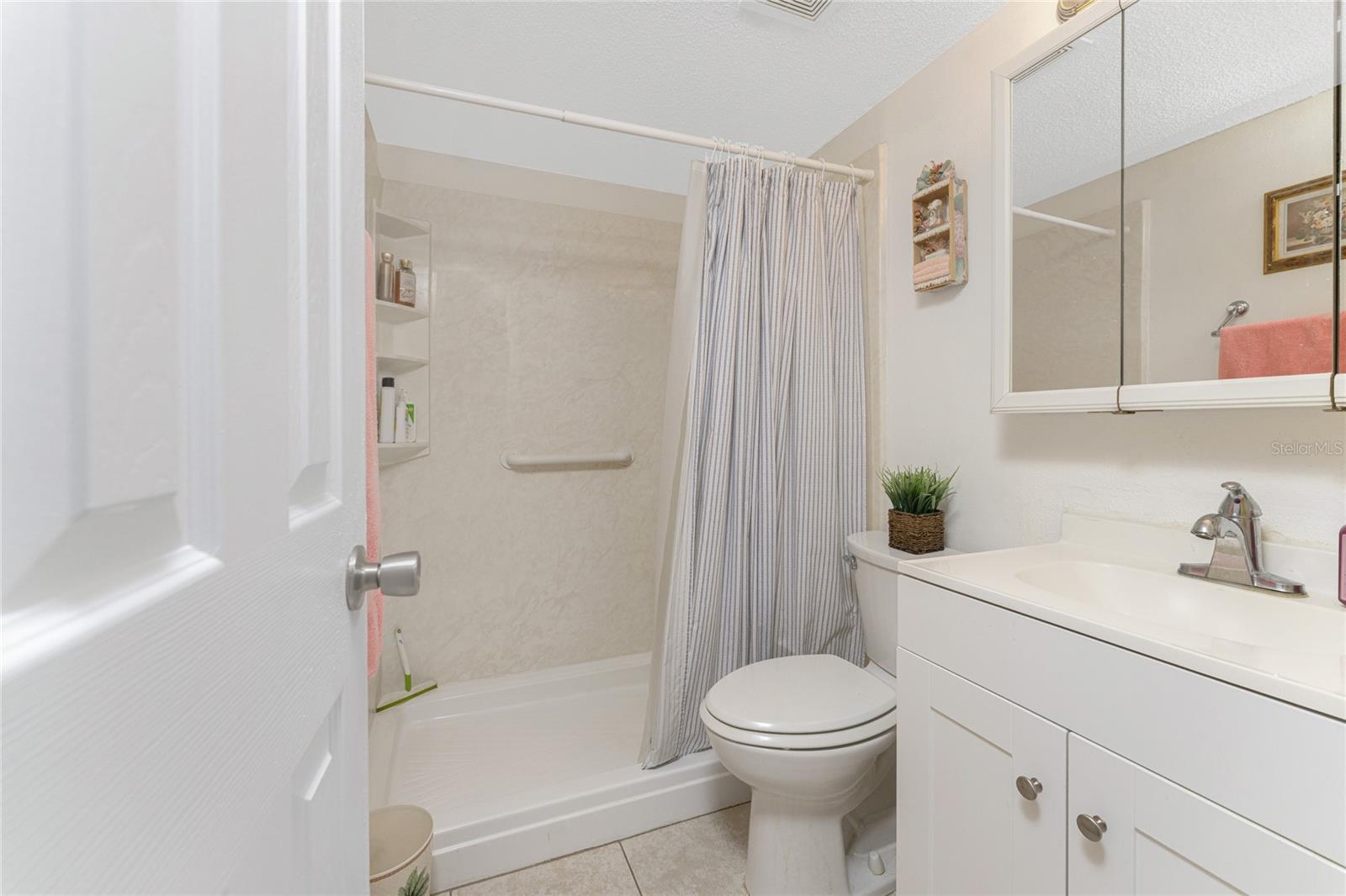 MARIA MANOR - Residential