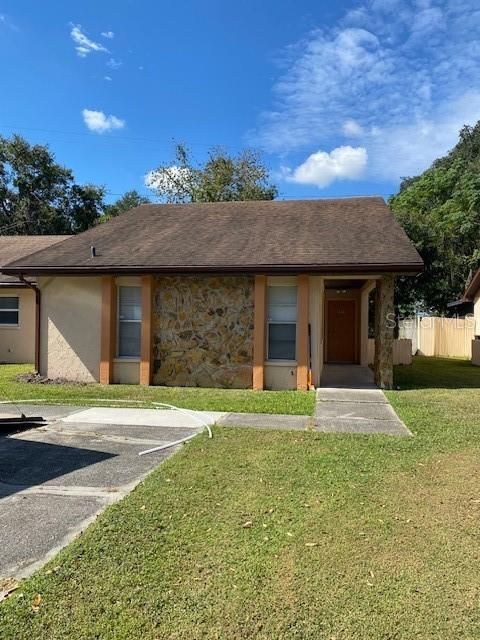 A home in LAKELAND