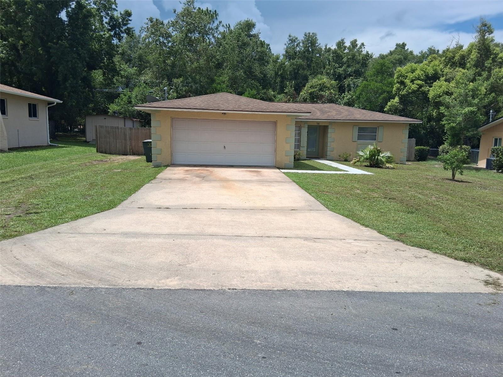 Photo 1 of 26 — 14 NEW FLORIDA AVENUE, BEVERLY HILLS, FL 34465