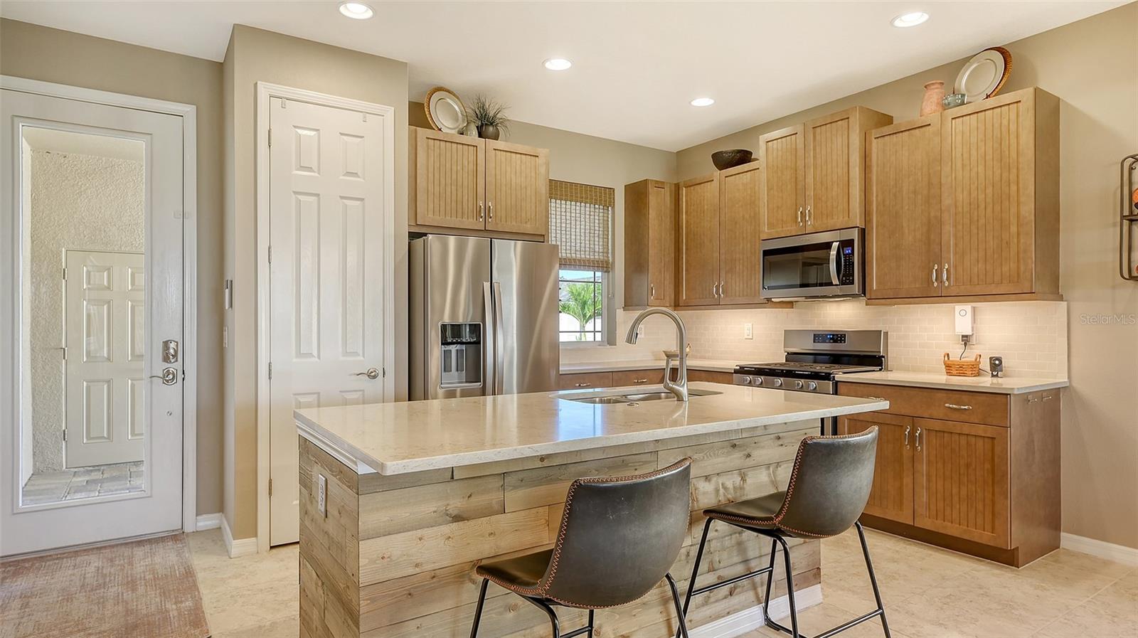 UNIVERSITY VILLAGE - Residential