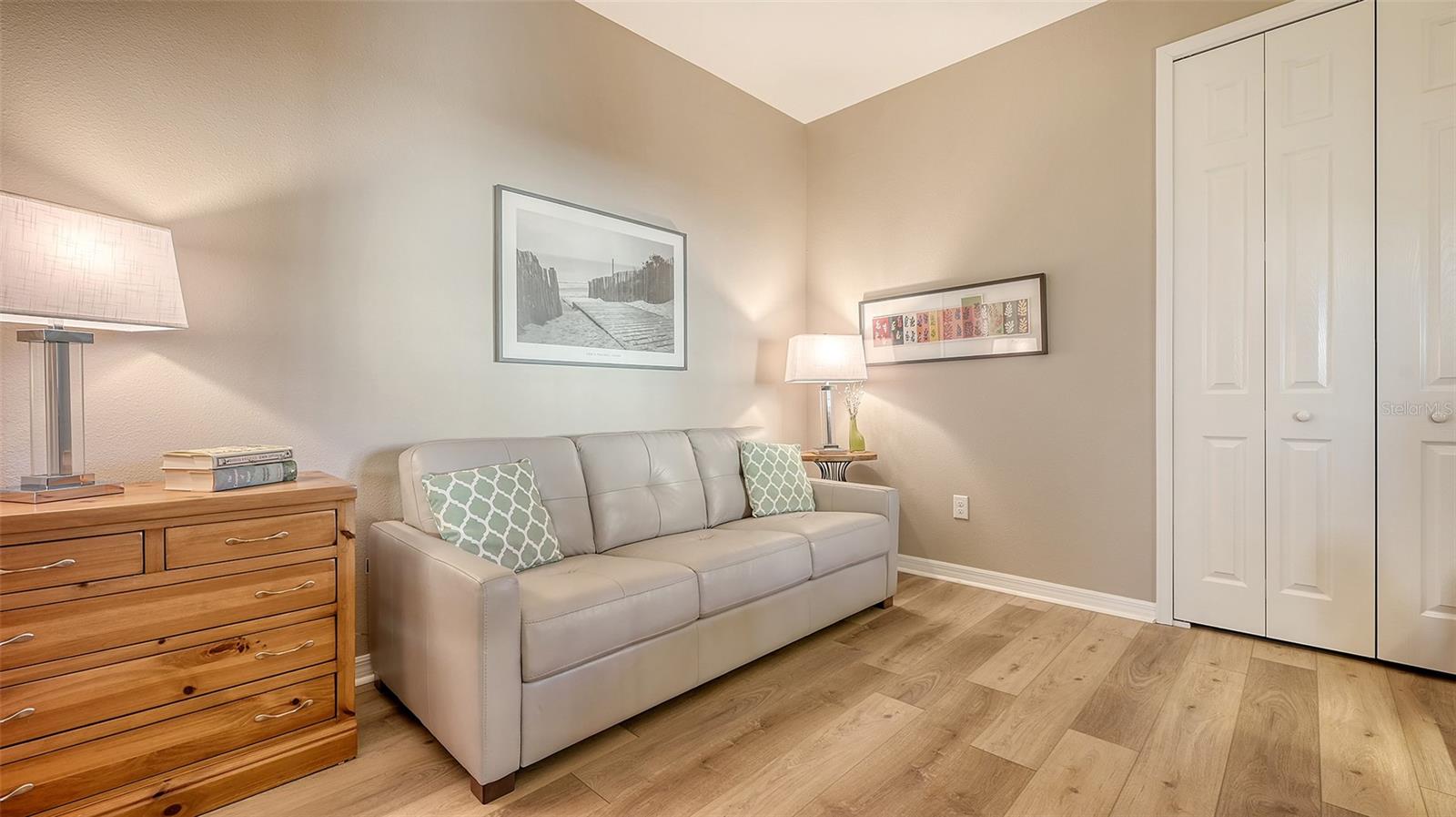 UNIVERSITY VILLAGE - Residential