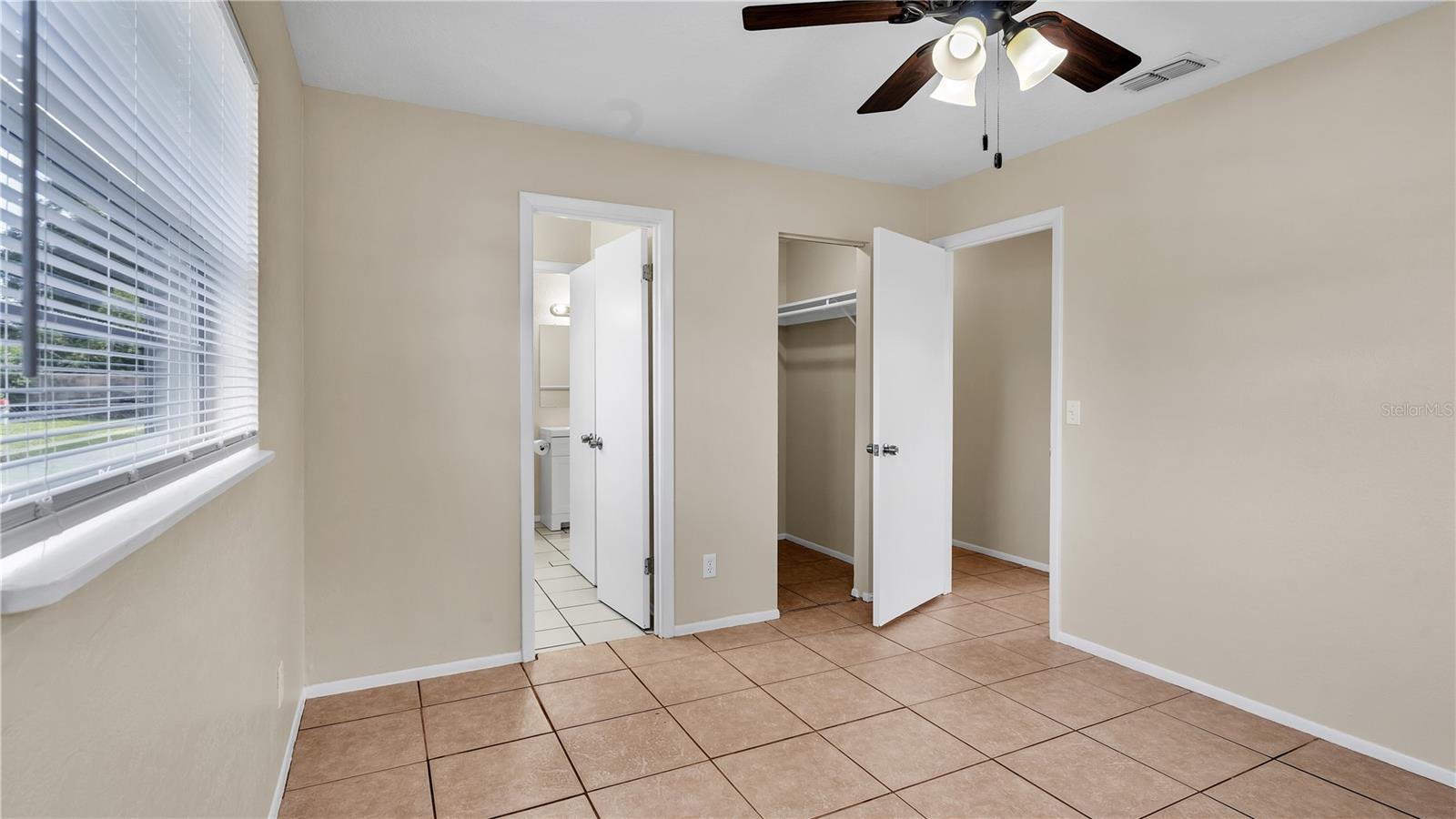 CAREFREE COVE - Residential