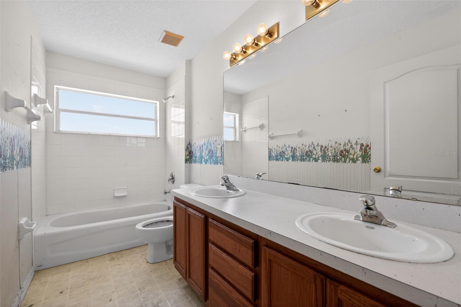 EUSTIS ARBOR HILLS UNIT 02 - Residential