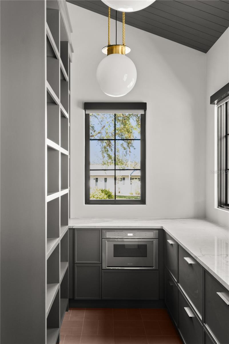 SYLVAN LAKE SHORES - Residential