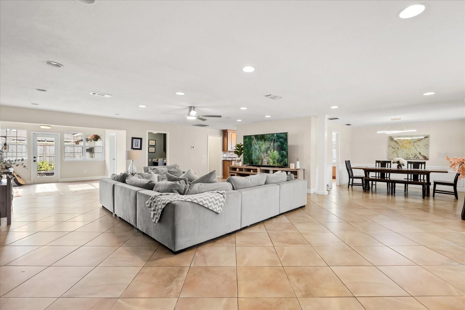 MAITLAND GROVE UNIT 1 - Residential