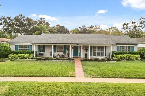 Photo of 310 White Oak Circle, Maitland, FL 32751 (MLS # O6373919)