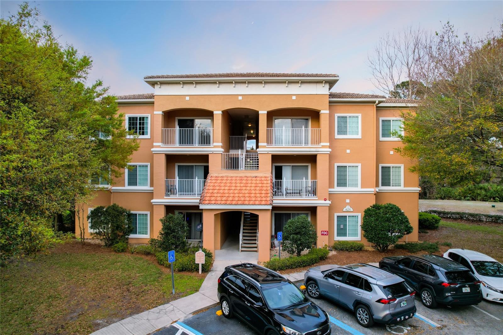 Gorgeous 2/1 unit that was recently updated from floors to ceiling and everything in-between!!! This must see condo has new luxury vinyl plank flooring throughout, fresh paint, new bathroom, and a completely remodeled kitchen. It doesn't get more turnkey than this... The well maintained Florida Club community is close to Vilano Beach, the outlets, I-95, and historic downtown. Community features include a pool, clubhouse, billiards room, exercise center, pickleball, and is located next to a county golf course. This one wont last long!!!
