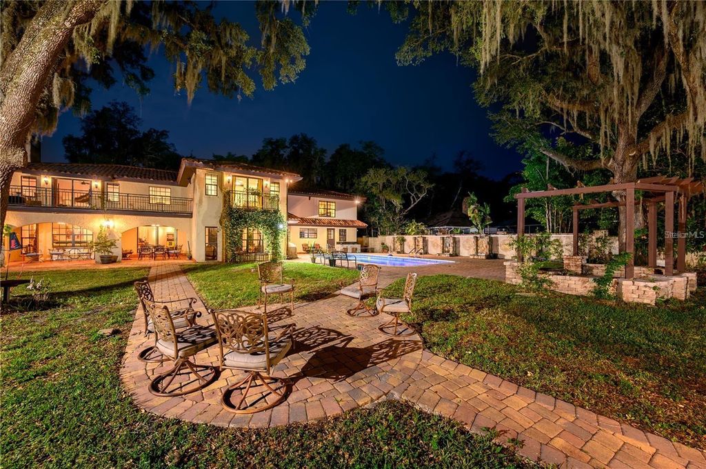 Photo of 12103 Brightwater Boulevard, Temple Terrace, FL 33617 (MLS # TB8504181)