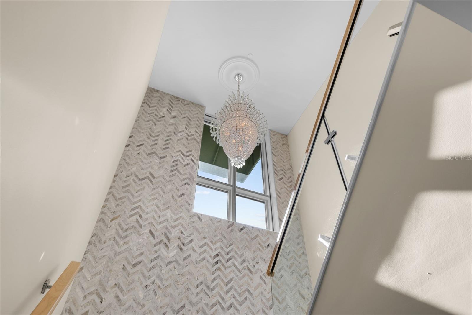 THE PLAZA HARBOUR ISLAND A CON - Residential Lease