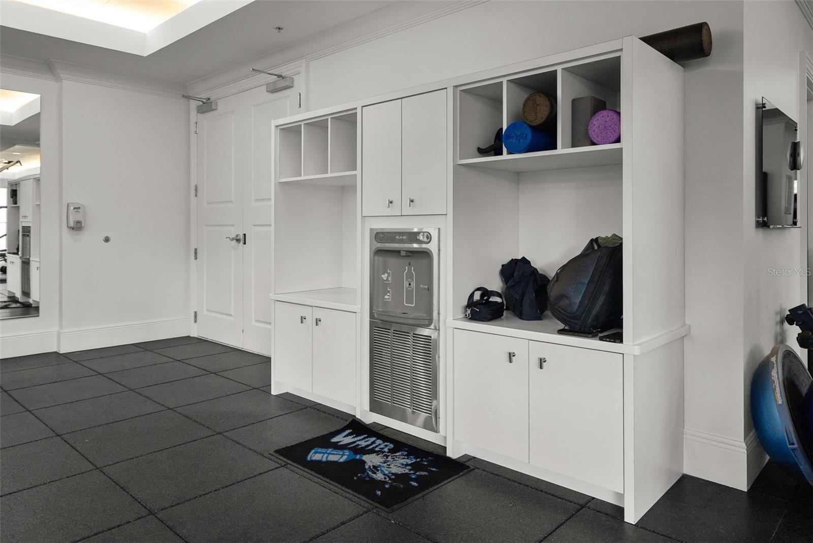 THE PLAZA HARBOUR ISLAND A CON - Residential Lease