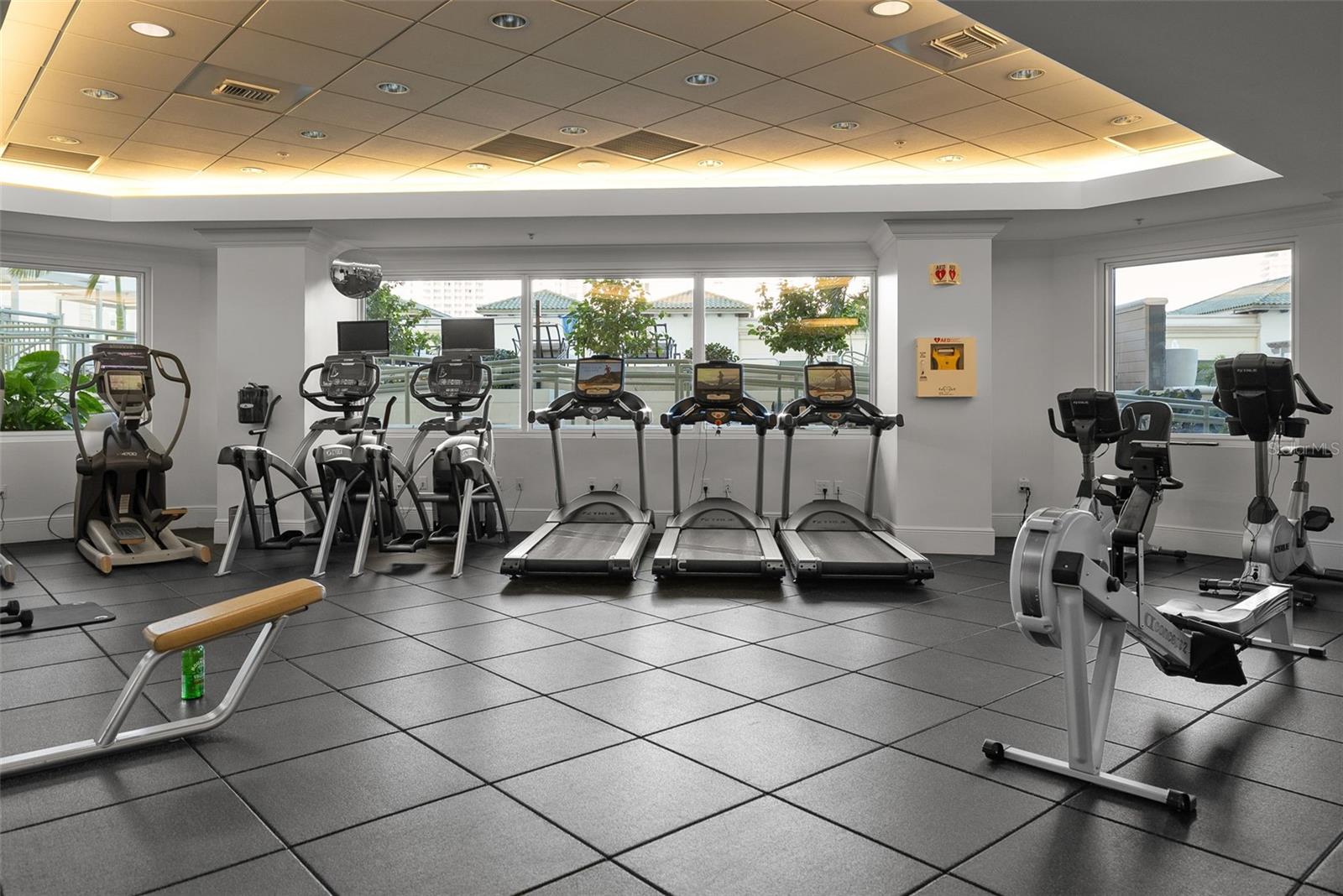 THE PLAZA HARBOUR ISLAND A CON - Residential Lease