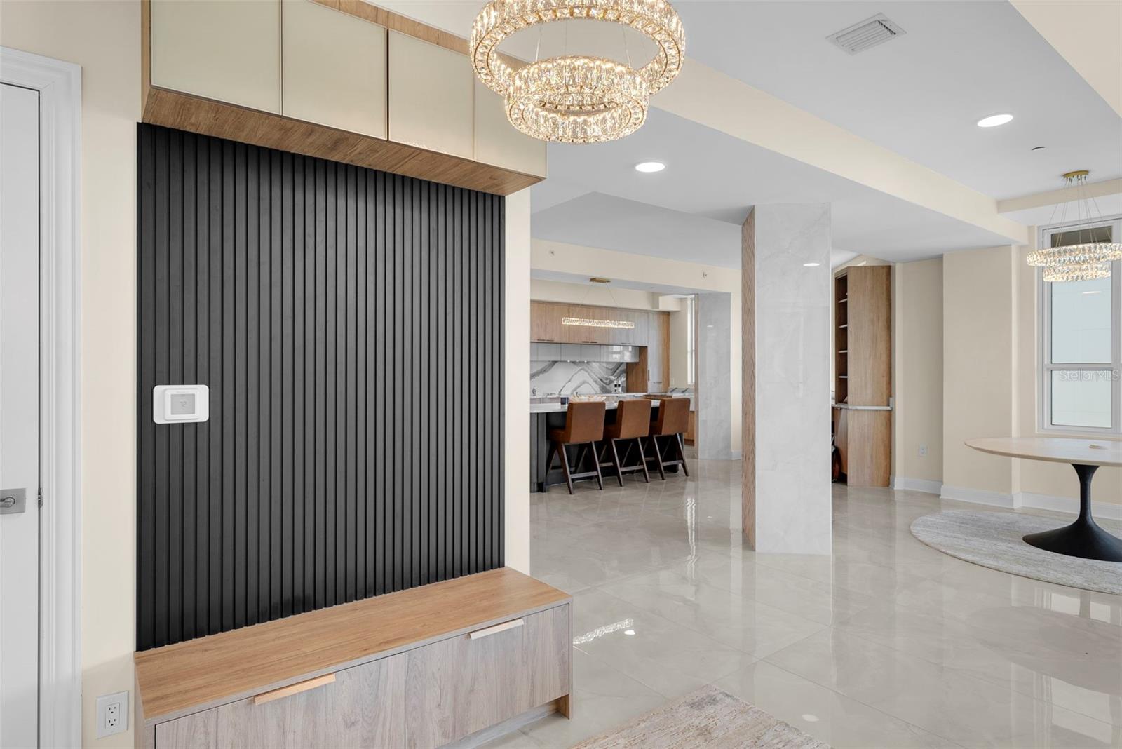 THE PLAZA HARBOUR ISLAND A CON - Residential Lease