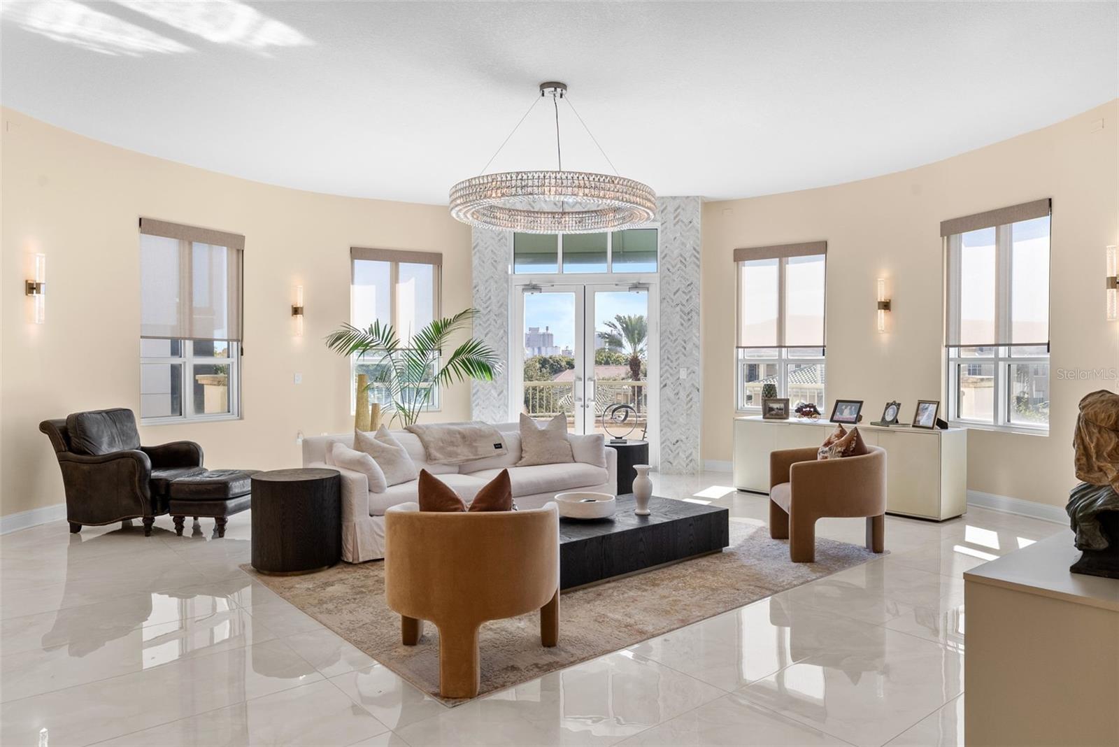 THE PLAZA HARBOUR ISLAND A CON - Residential Lease