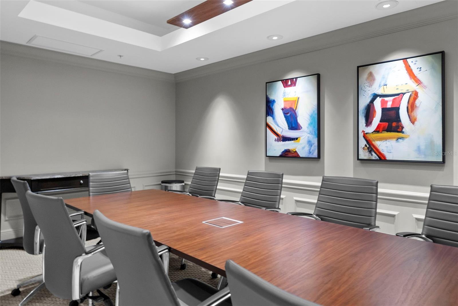 THE PLAZA HARBOUR ISLAND A CON - Residential Lease