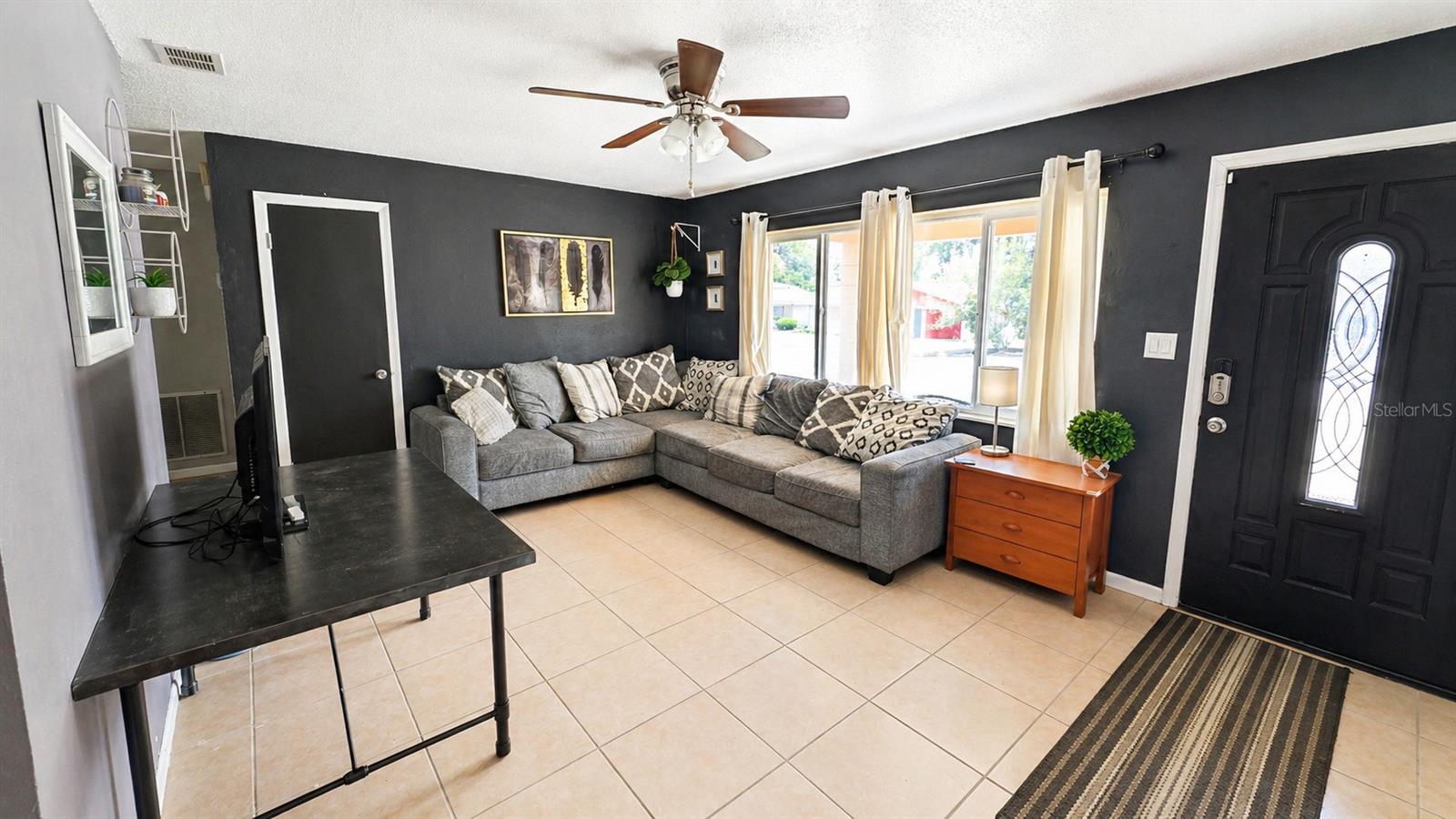 SILVER SPGS SHORES UN 01 - Residential