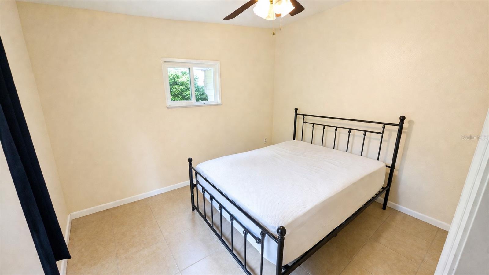 SILVER SPGS SHORES UN 01 - Residential