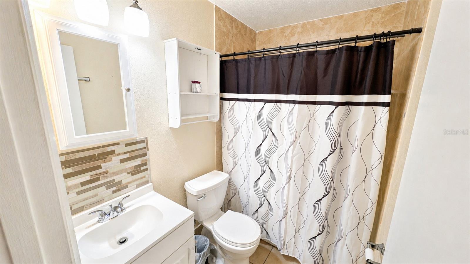 SILVER SPGS SHORES UN 01 - Residential