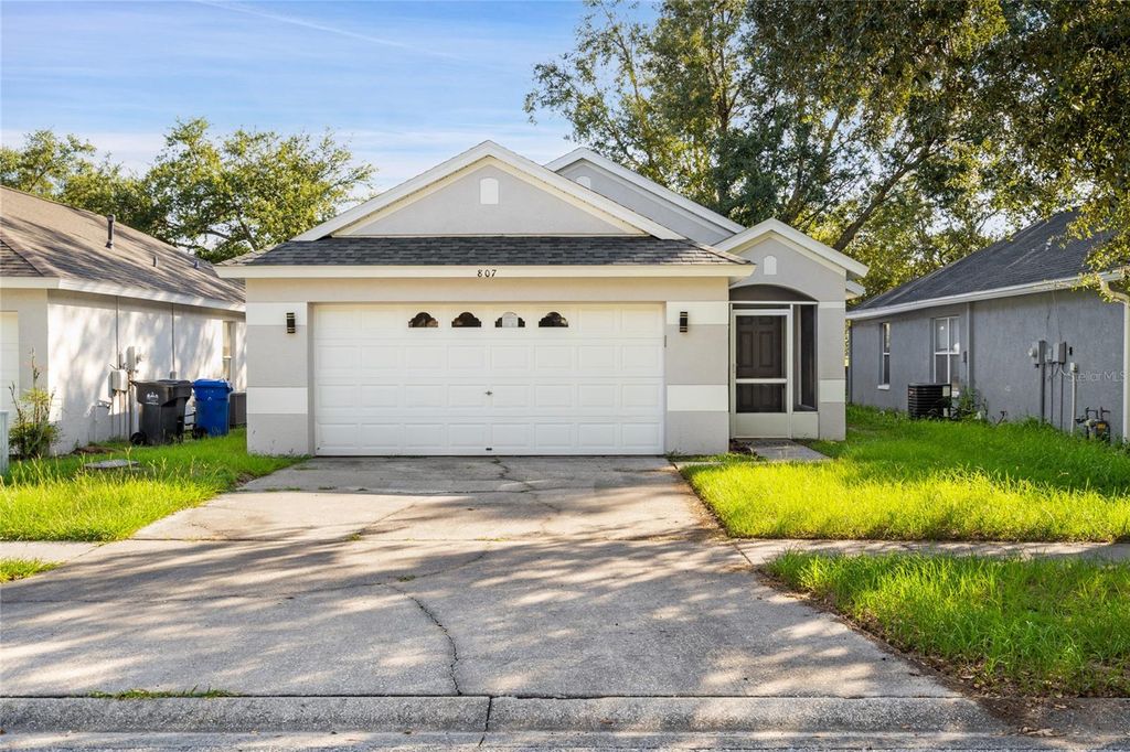 Photo of 807 Cape Cod Circle, Valrico, FL 33594 (MLS # TB8416530)