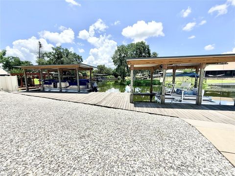 Tiny photo for 209 W Delaware Street, Tavares, FL 32778 (MLS # G5114162)