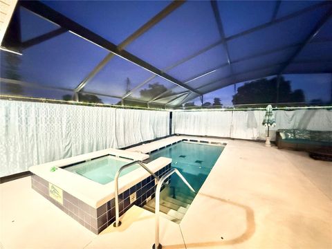 Tiny photo for 209 W Delaware Street, Tavares, FL 32778 (MLS # G5114162)