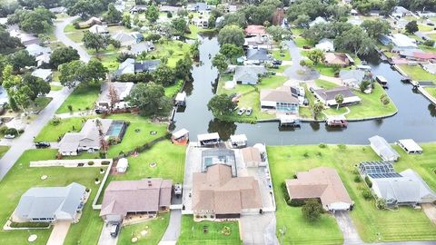 Tiny photo for 209 W Delaware Street, Tavares, FL 32778 (MLS # G5114162)