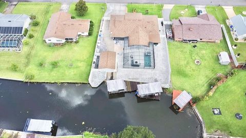 Tiny photo for 209 W Delaware Street, Tavares, FL 32778 (MLS # G5114162)