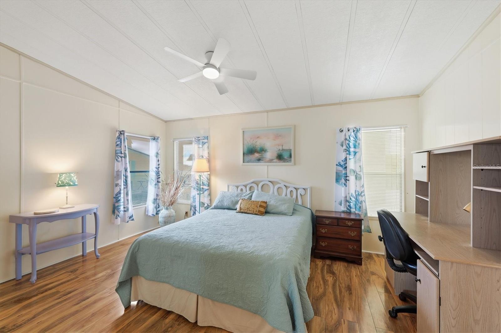 LA CASA MHP CO-OP - Residential