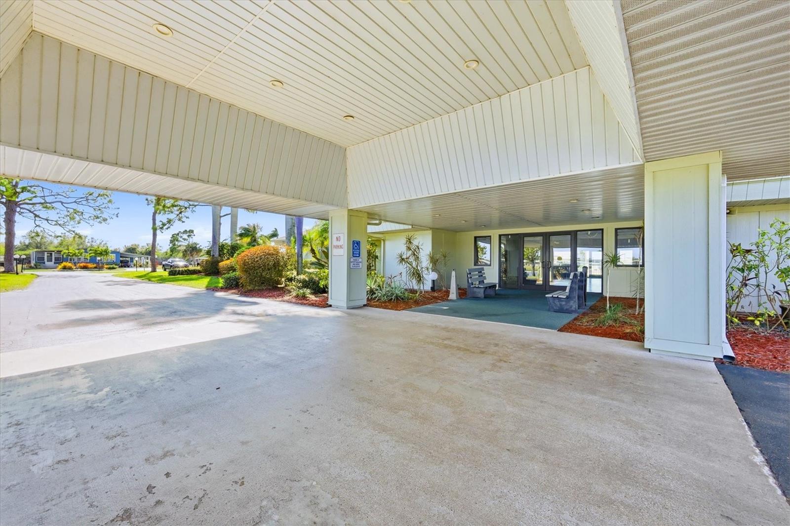 LA CASA MHP CO-OP - Residential