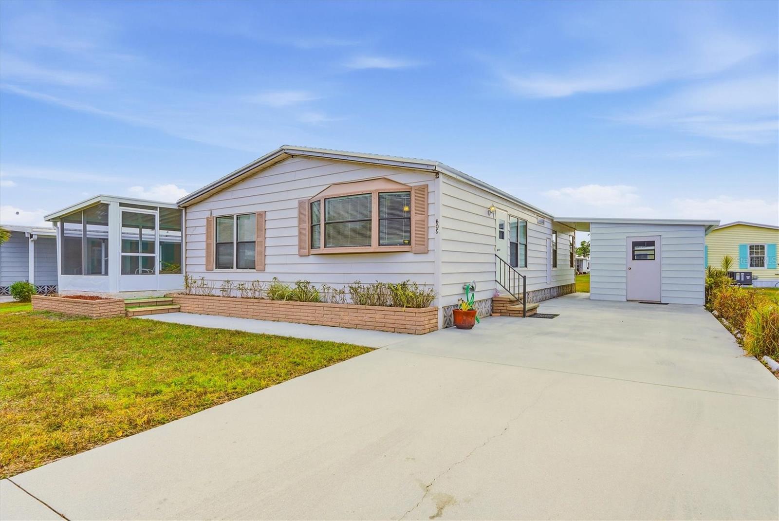 LA CASA MHP CO-OP - Residential