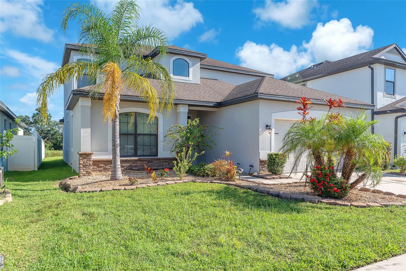 VERY MOTIVATED SELLER ~ SELLER WILL PAY BUYER'S CLOSING COSTS ~ POND VIEW HOME ~ NO REAR NEIGHBORS ~ JUST A COUPLE STEPS AWAY FROM COMMUNITY POOL/MAILBOX ~ Welcome to your dream home in the Ballentrae community of Riverview!
This modern, contemporary-style two-story residence offers 2,785 sq ft of thoughtfully designed living space, boasting 5 bedrooms, 2.5 bathrooms, a den, and a bonus room, this home blends functionality with comfort. The attached 2-car garage ensures convenient and secure parking. Step inside to discover a luminous living environment featuring a kitchen/family room combo, complete with an island, pantry, and breakfast bar—perfect for family gatherings or casual entertaining. Upstairs, a spacious layout awaits with a bonus room offering endless possibilities—perfect as a media space, playroom, or secondary living area. Chef-ready amenities include energy-efficient stainless-steel appliances, custom cabinetry, and open-plan living areas that flow out to a covered patio. The beautifully landscaped front.
Residents of Ballentrae enjoy outstanding community perks, including a neighborhood pool, playground, and scenic walking trails through serene wetland conservation areas—perfect for both relaxation and recreation. With convenient access to I-75, you're never far from Tampa Bay’s top beaches, parks, dining, and shopping.