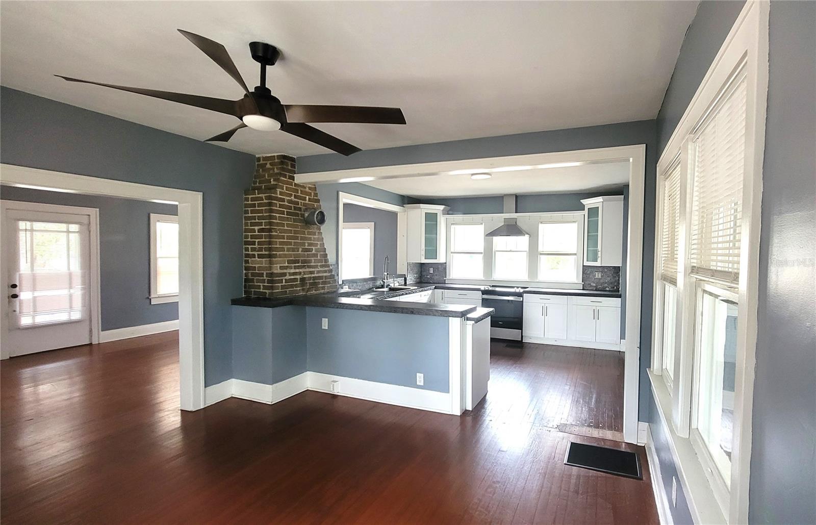 SEFFNER PARK - Residential