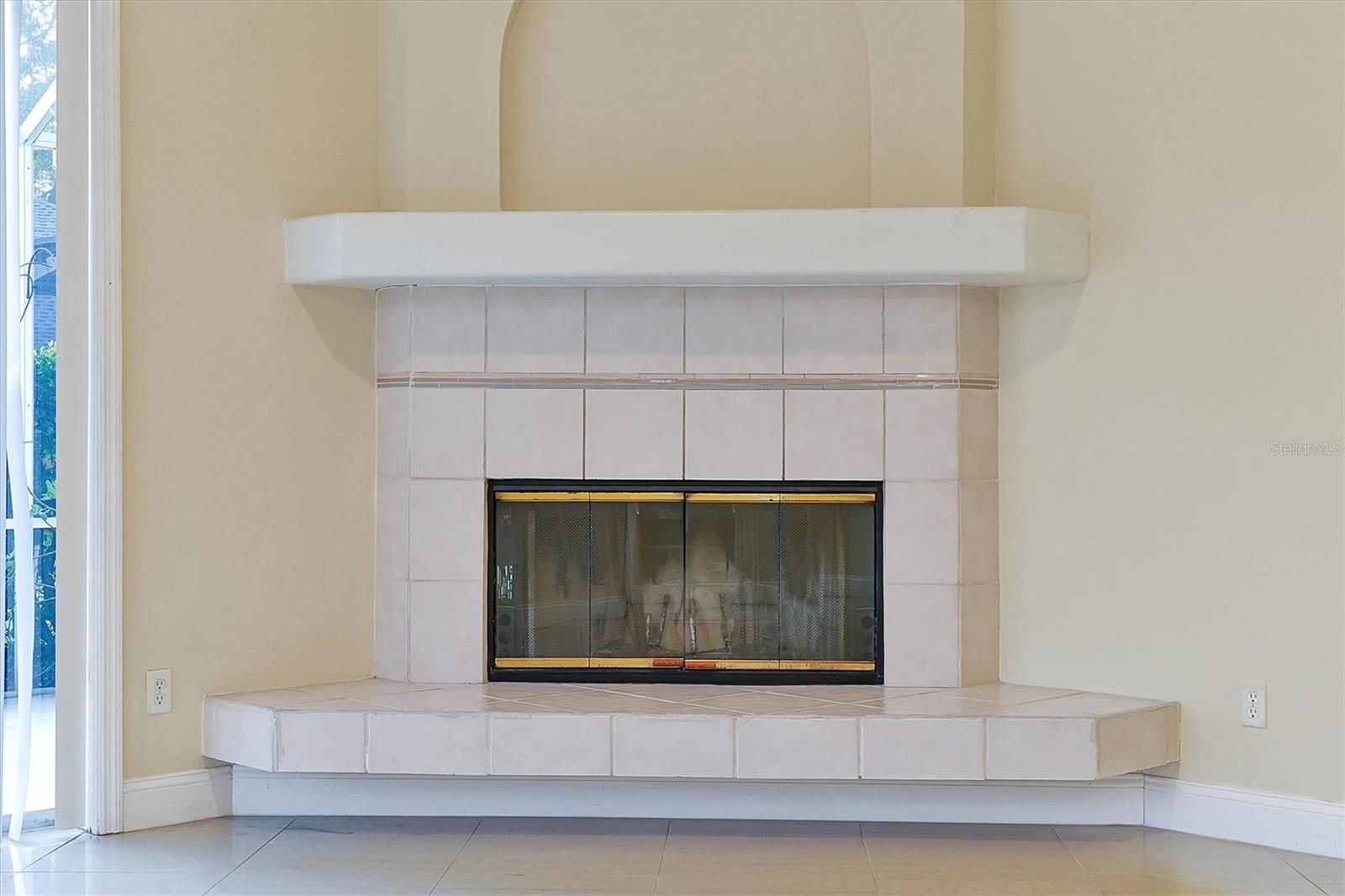 FAIRWAY COVE - Residential Lease