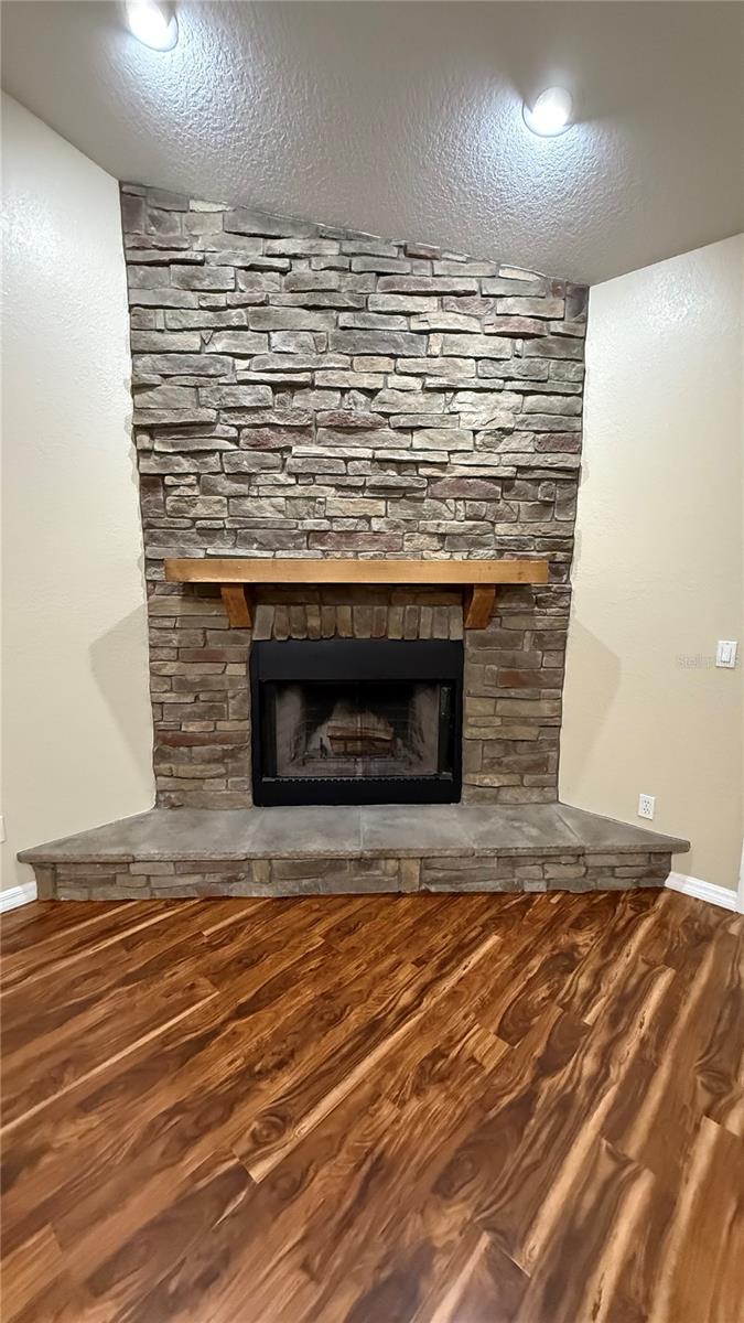 SUMMIT DOWNS - Residential