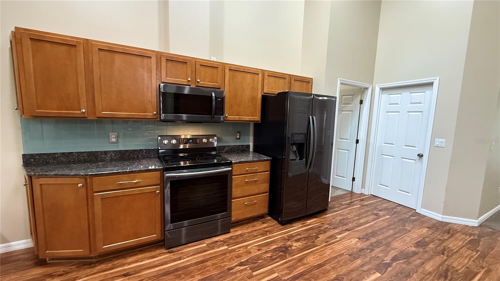 SUMMIT DOWNS - Residential