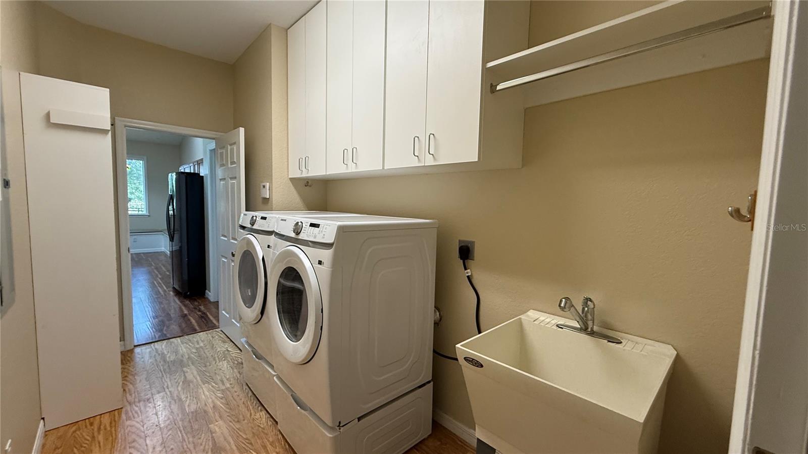 SUMMIT DOWNS - Residential