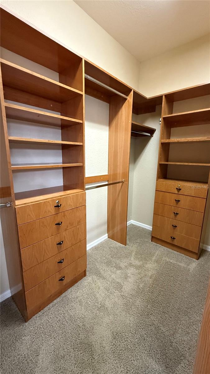 SUMMIT DOWNS - Residential