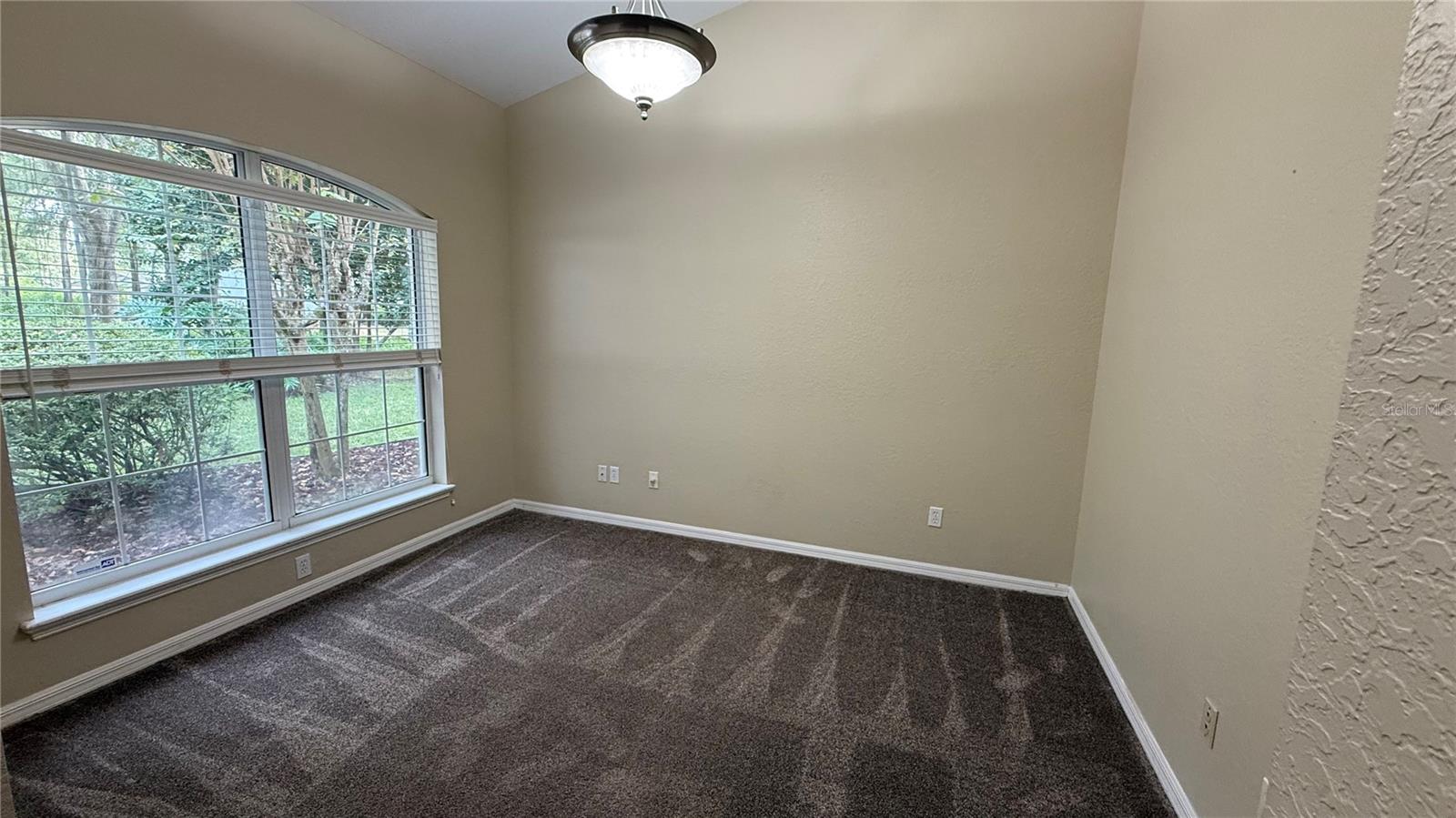 SUMMIT DOWNS - Residential