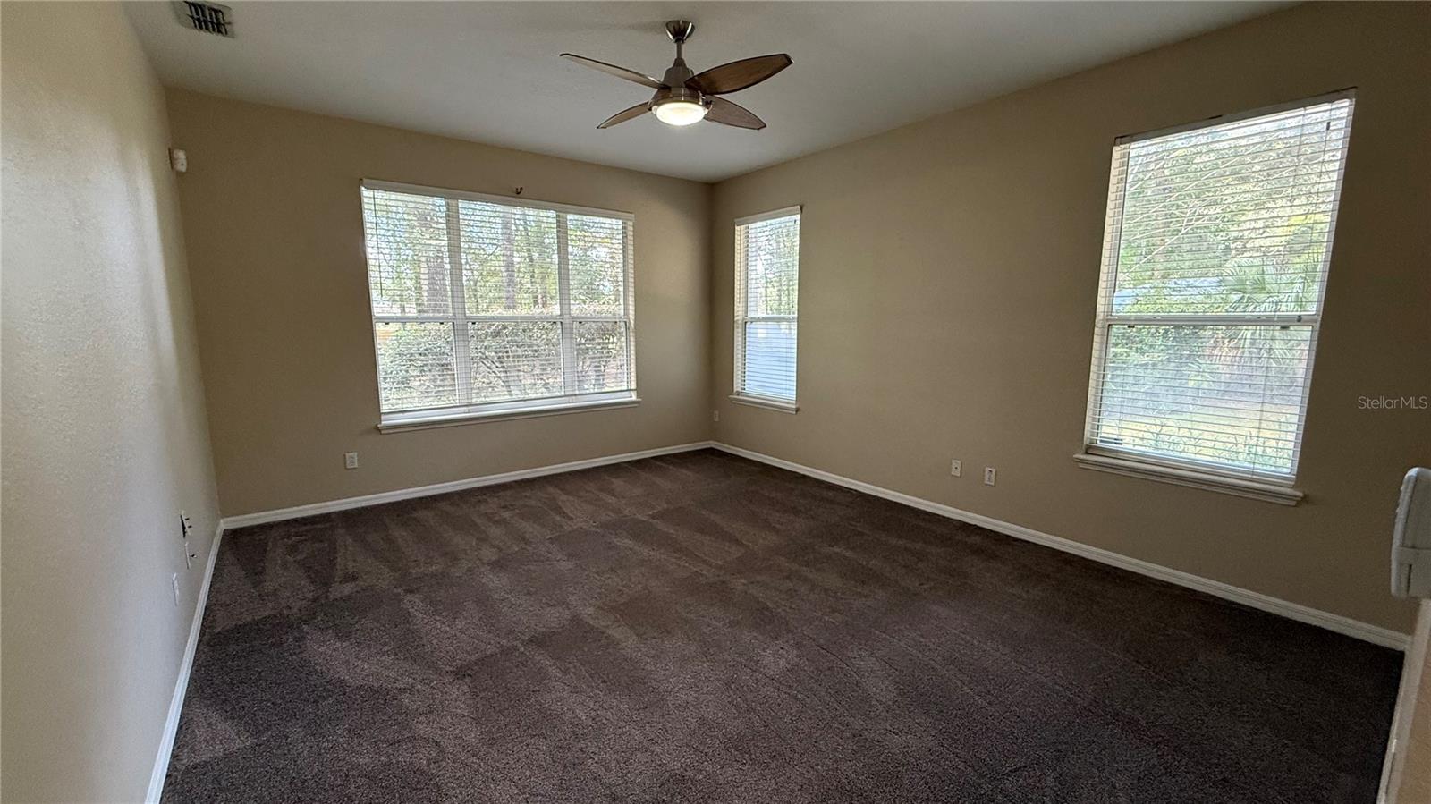 SUMMIT DOWNS - Residential