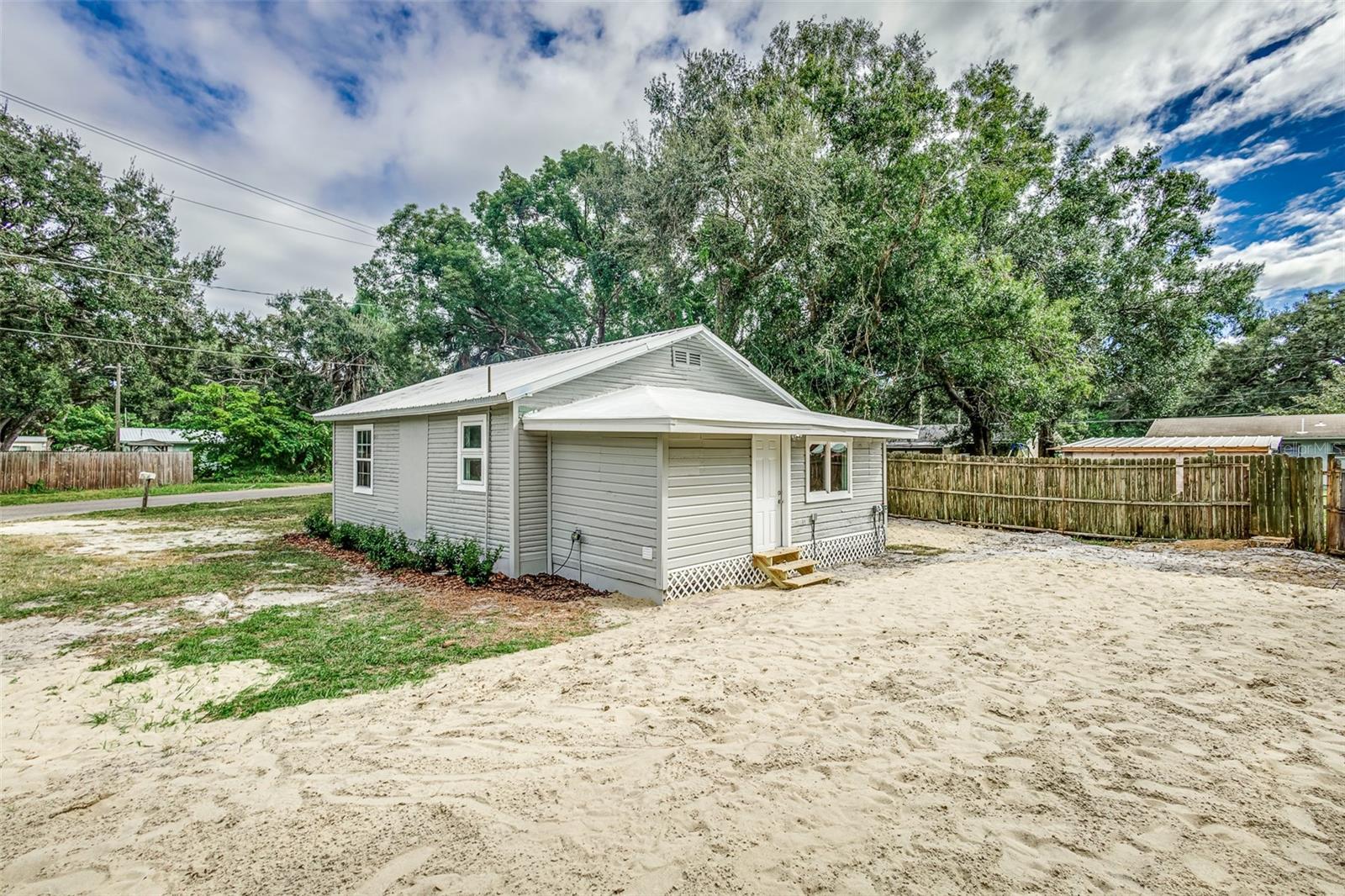 INWOOD - Residential